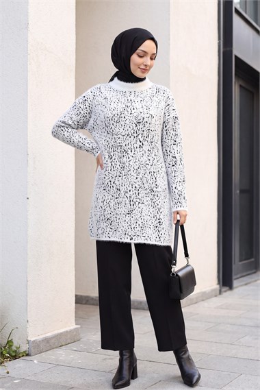 Dik Yaka Desenli Yumoş Triko Tunik  -Beyaz