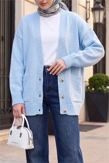 Womens Button-Front Two-Pocket Relaxed Knit Cardigan - Baby Blue
