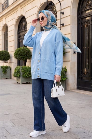 Womens Button-Front Two-Pocket Relaxed Knit Cardigan - Baby Blue