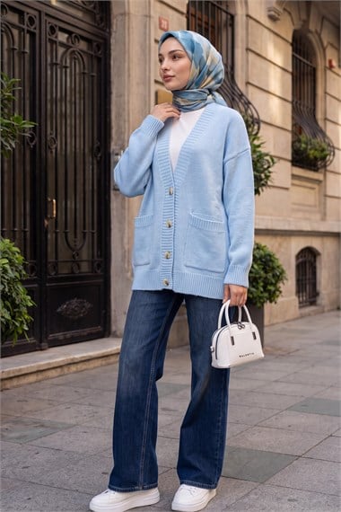 Womens Button-Front Two-Pocket Relaxed Knit Cardigan - Baby Blue
