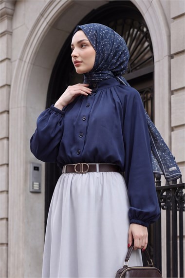 Womens Mandarin-Collar Button-Front Waist and Elastic-Cuff Diagonal Shirt - Navy