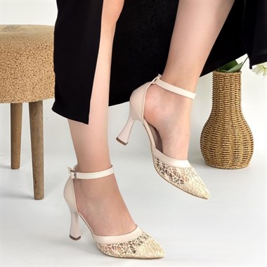 Hejja Cilt Tül Detaylı Topuklu Ayakkabı -Bej