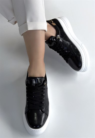 Jetan Rugan Bağcıklı Spor Ayakkabı -Siyah