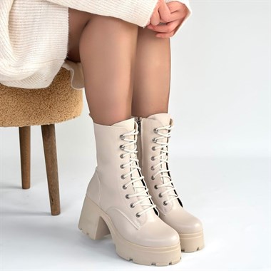 Jones Cilt Bağcıklı Topuklu Bot -Bej