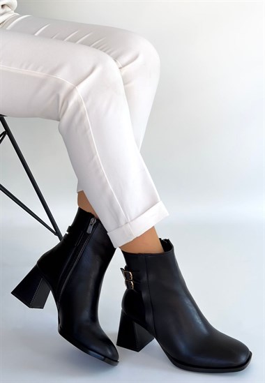 Kanda Cilt Topuklu Bot -Siyah