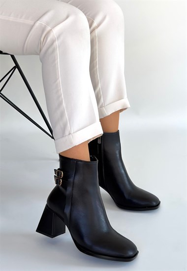 Kanda Cilt Topuklu Bot -Siyah