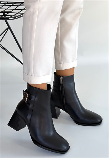 Kanda Cilt Topuklu Bot -Siyah