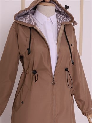 معطف واق من المطر للحجاب مع جيوب جانبية - مينك