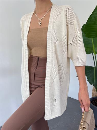 Kare Desenli Yarasa Kol Hırka  -Ekru