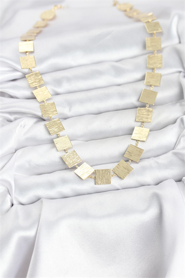 Kare Plaka Model Gold Renk Kadın Kolye