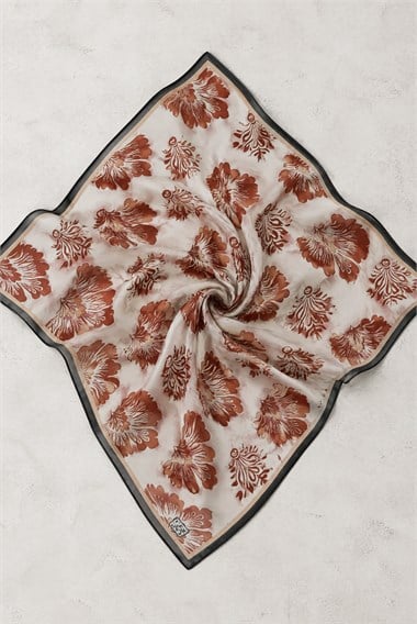 Womens Classic Damask Patterned Soft Scarf - Red