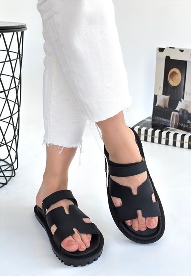 Kooni Nubuk Terlik -Siyah