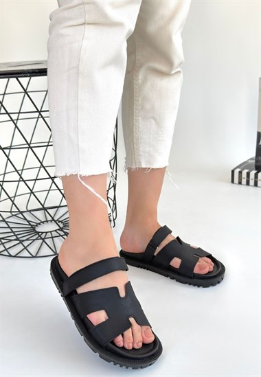 Kooni Nubuk Terlik -Siyah