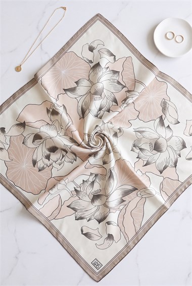 Lotus Çiçeği Desenli Soft Eşarp -Açık Kahverengi