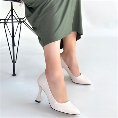 Merio Baskılı Rugan Topuklu Ayakkabı -Bej