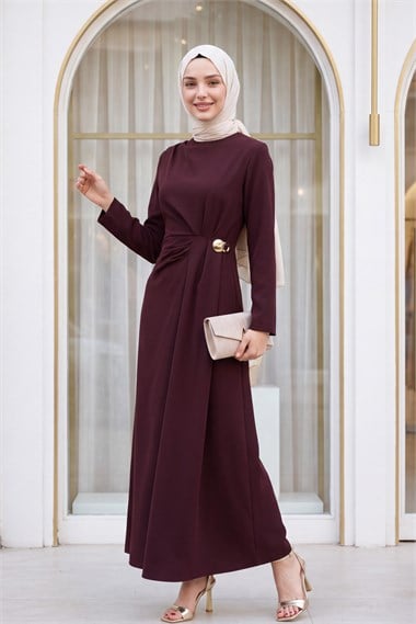 Omzu Ve Önü Pile Detaylı Broşlu Double Krep Elbise  -Bordo