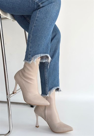 Orjen Cilt Streç Topuklu Bot -Bej