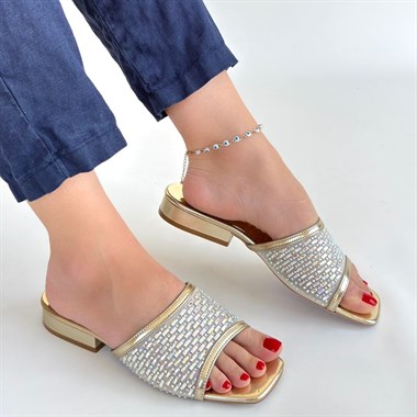 Ortu Cilt İşlemeli Terlik -Gold