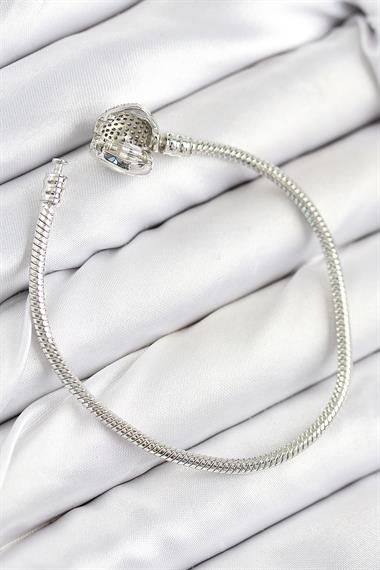 Pirinç Charm Zirkon Taşlı Kalp Model Gümüş Renk Kadın Bileklik