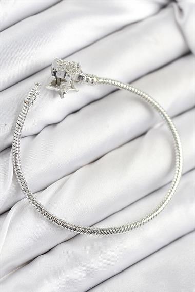 Pirinç Charm Zirkon Taşlı Yıldız Model Gümüş Renk Kadın Bileklik