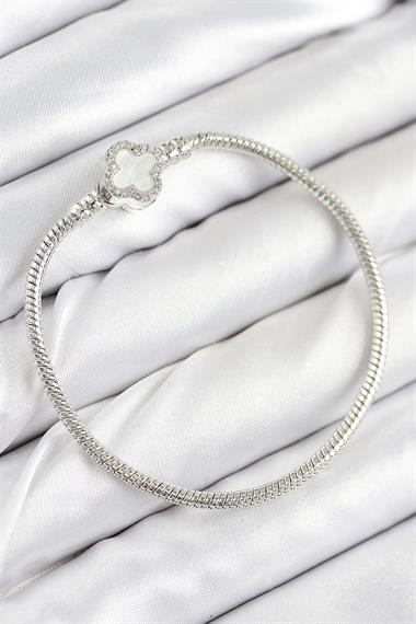 Pirinç Charm Zirkon Taşlı Yonca Model Gümüş Renk Kadın Bileklik