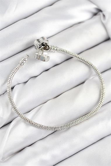 Pirinç Charm Zirkon Taşlı Yonca Model Gümüş Renk Kadın Bileklik