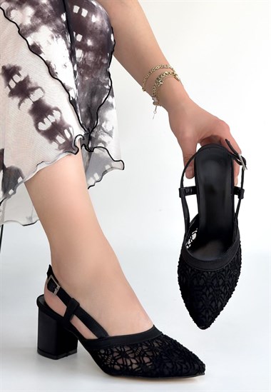 Poje Saten Tül Detaylı Topuklu Ayakkabı -Siyah