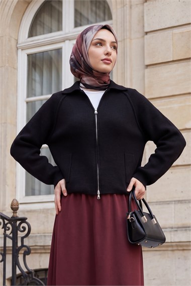 Womens Polo-Collar Zip-Up Pocket-Detail Knit Cardigan - Black