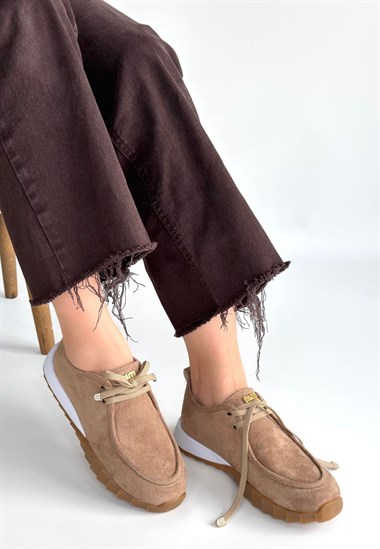 Sier Süet Bağcıklı Spor Ayakkabı -Bej