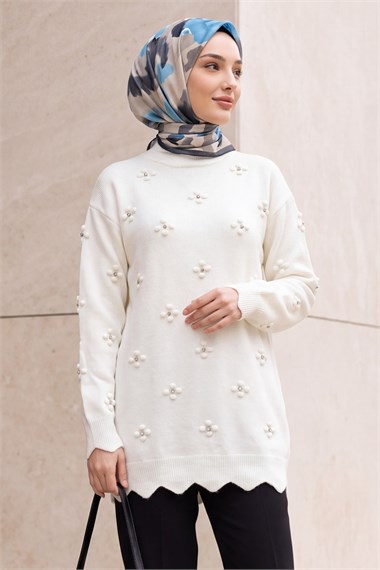 Taşlı Ponpon Detaylı Asimetrik Kesim Triko Tunik -Ekru