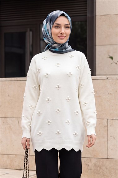 Taşlı Ponpon Detaylı Asimetrik Kesim Triko Tunik -Ekru
