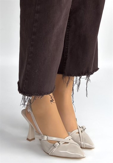 Tetti Rugan Topuklu Ayakkabı -Bej