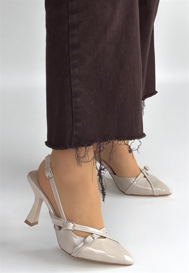 Tetti Rugan Topuklu Ayakkabı -Bej