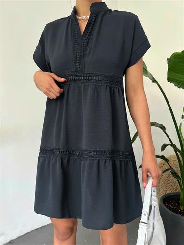 V Yaka Fistolu Ayrobin Elbise -Siyah