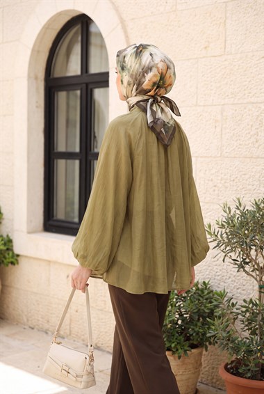 Yakası Bağlamalı Yarım Düğmeli Astarlı Oversize Tül Vual Bluz -Yağ Yeşili