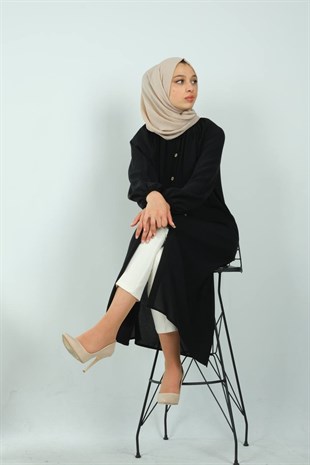 Yakası Biyeli Düğmeli Kap -Siyah