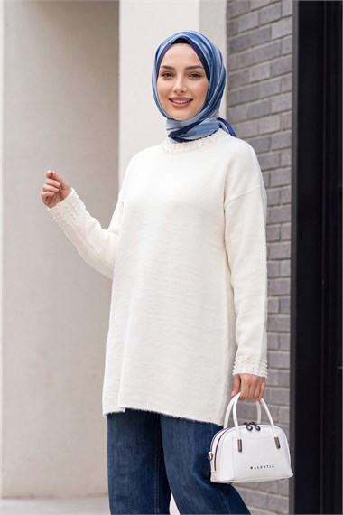 Yakası Ve Kolu İncili Sakallı Salaş Triko Tunik -Beyaz