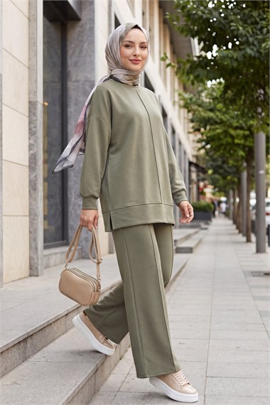 Yanları Yırtmaçlı Önü Çimalı Pantolonlu Oyşo Takım  -Zeytin yeşili