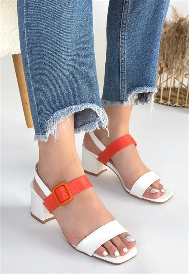 Year Cilt Turuncu Detaylı Topuklu Ayakkabı -Beyaz