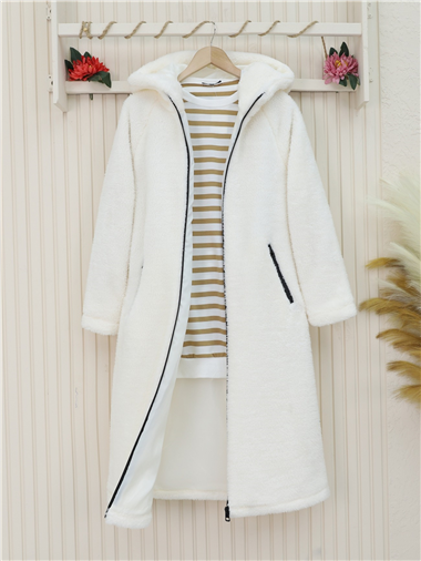 Astarlı Kapşonlu Kuzu Pelüş Kışlık Kaban  -Ekru