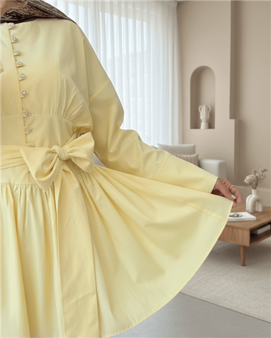 Beli Bağcıklı Boydan Taş Düğmeli Tunik -Açık Sarı