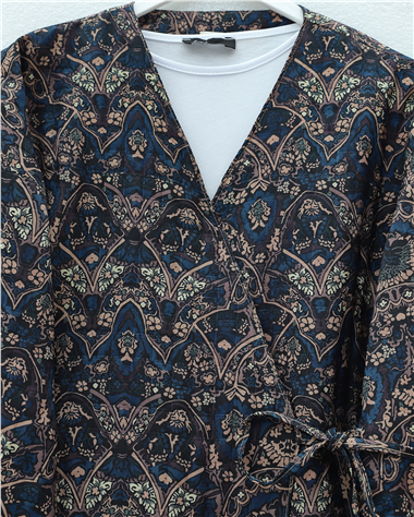 Beli Bağlamalı Cepli Desenli Kapitone Kimono -Laci