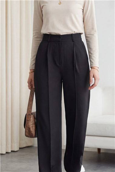 Beli Cırtcırt Detay Boru Paça Kumaş Pantalon -Siyah
