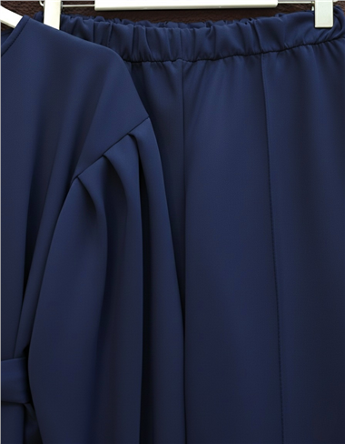 Beli Kemerli Önü Düğmeli Pantolonlu Scuba Takım  -Laci