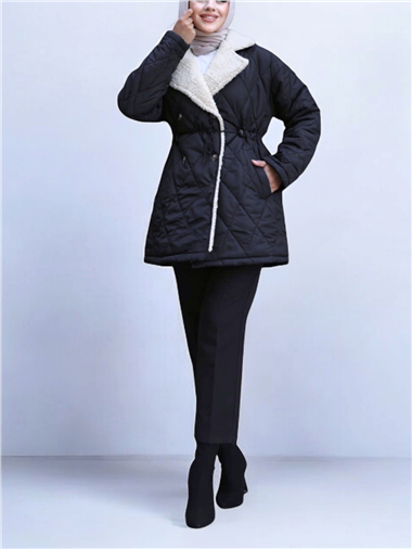 Beli Lastikli Peluş Detaylı Kapitone Mont -Siyah