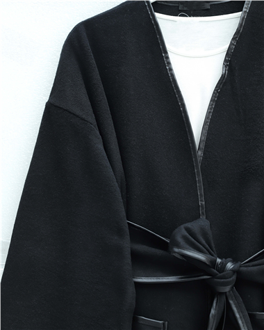 Biye Detaylı Çift Cepli Kuşaklı Kaşe Kimono -Siyah