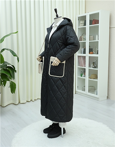 Cepli Kapşonlu Fermuarlı Astarlı Uzun Kapitone Kaban -Siyah