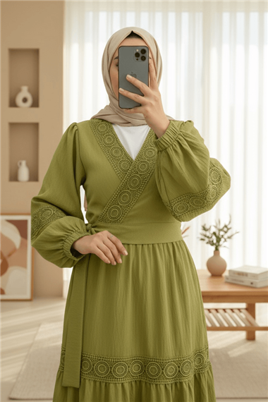 Dantel Detaylı Bağlamalı Kolu Lastikli Kraş Etekli Takım  -Zeytin
