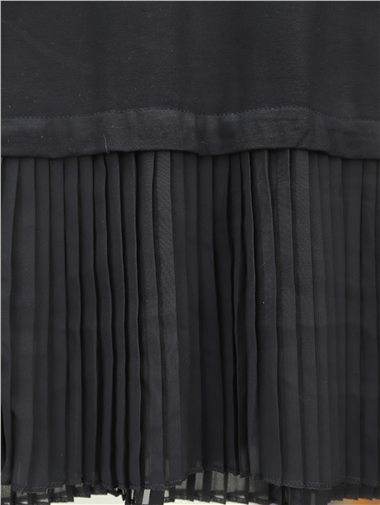 Dik Yaka Eteği Pliseli Penye İçlik -Siyah