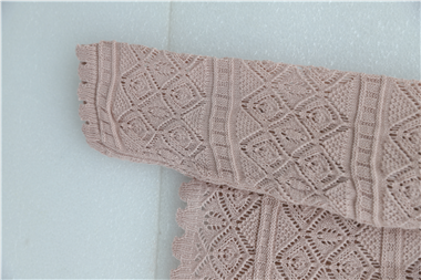 Düğmeli Desenli Ajurlu Triko Hırka  -Pudra